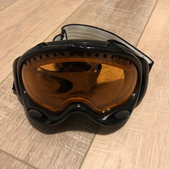 Oakley Other - Oakley Ski Goggles